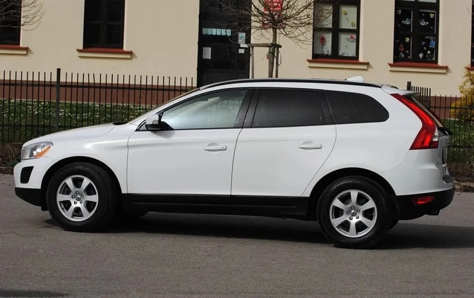 Volvo XC 60 cena 46900 przebieg: 301000, rok produkcji 2010 z Czyżew małe 379